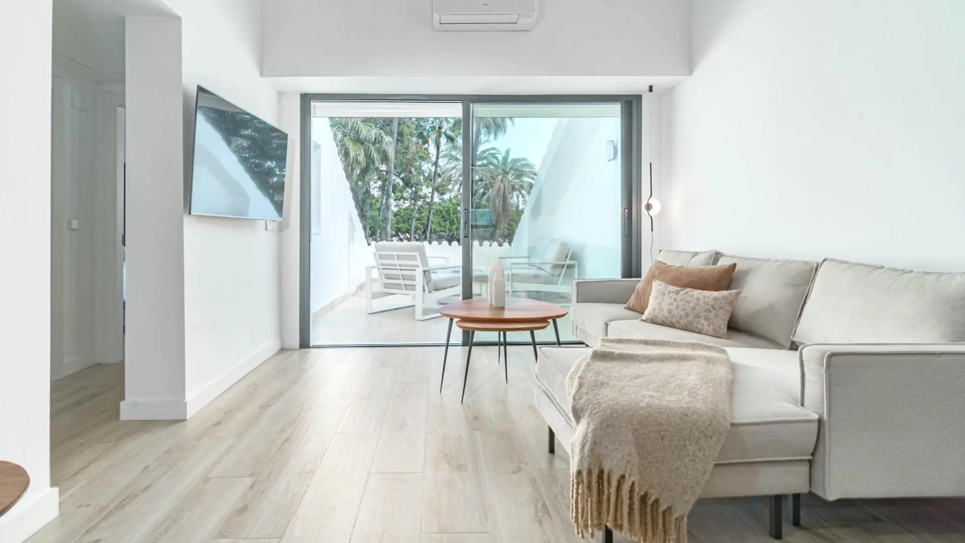 Agrupadas 22 Marbella